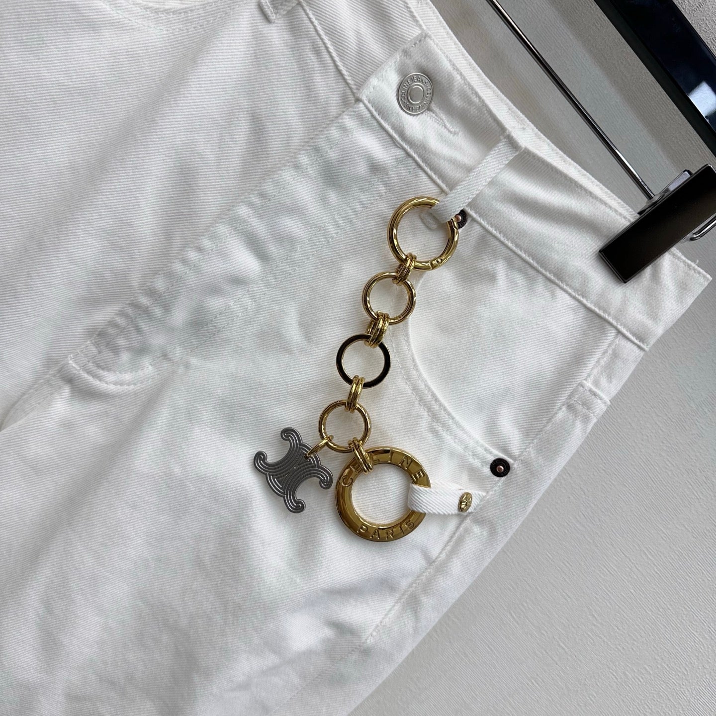 26SS NEW Metal Chain Buckle Jeans