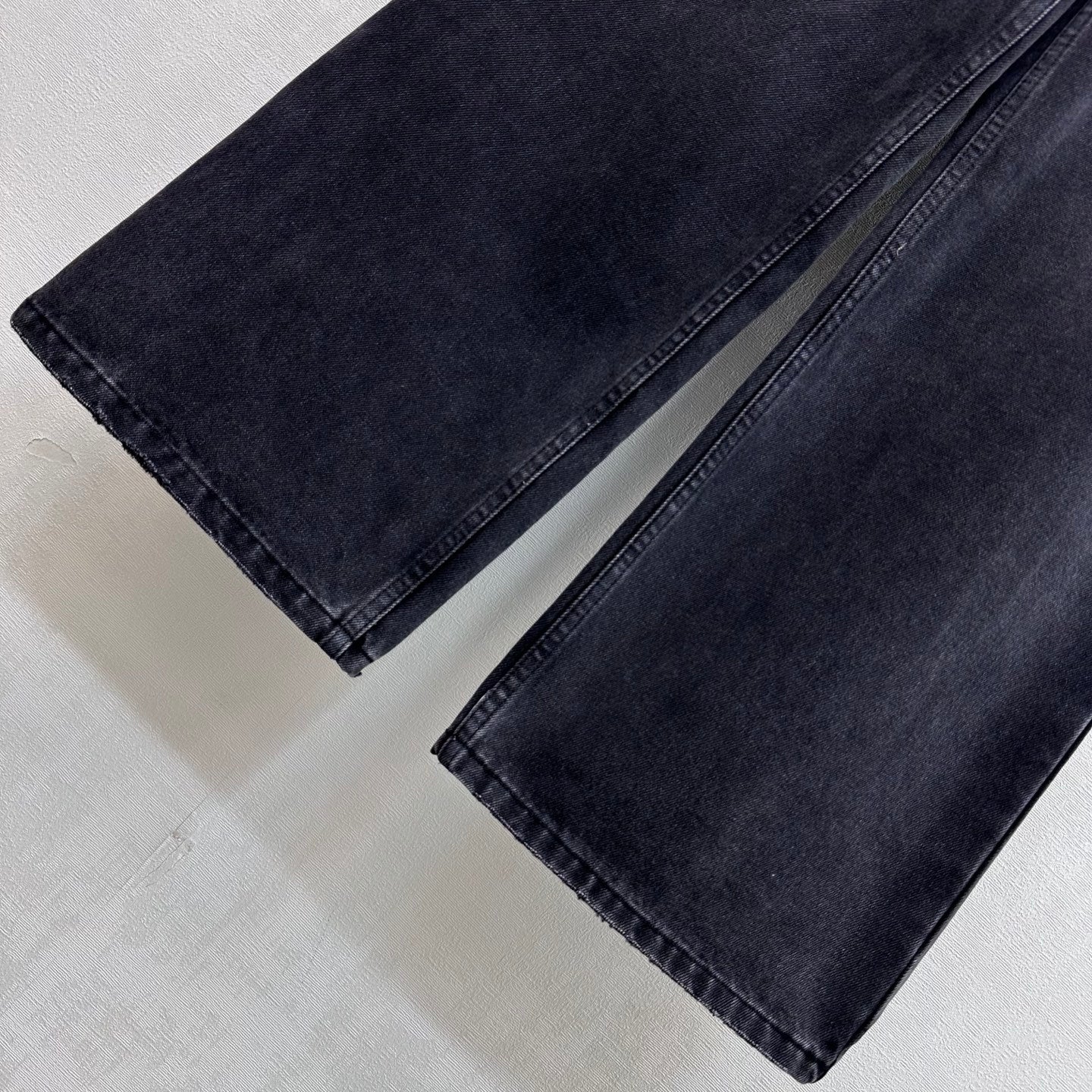 26SS NEW Letter Button Wide-Leg Jeans