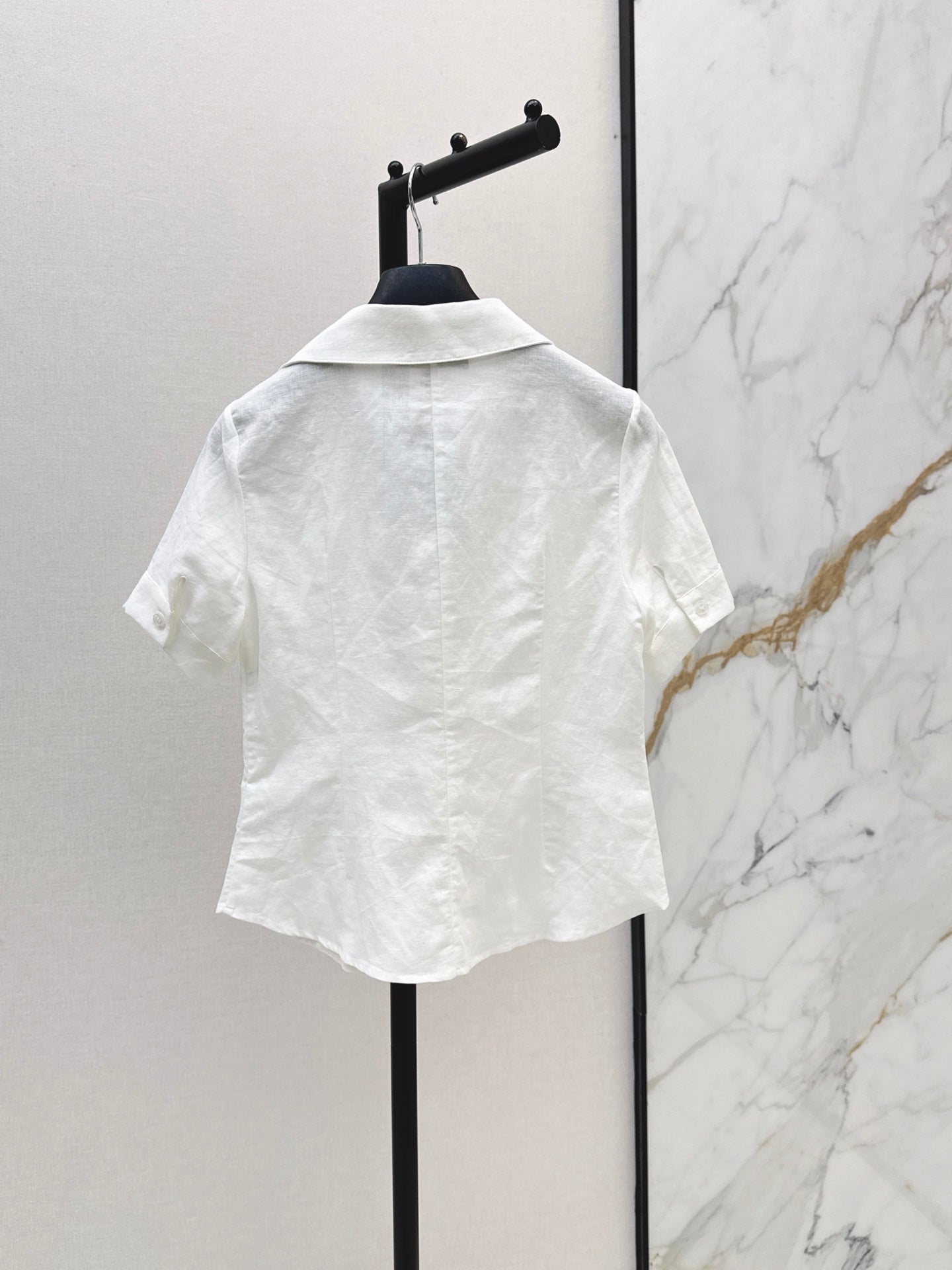 26SS New: French-style minimalist, soft-and-elegant short-sleeved linen shirt with a fitted waist 🤍