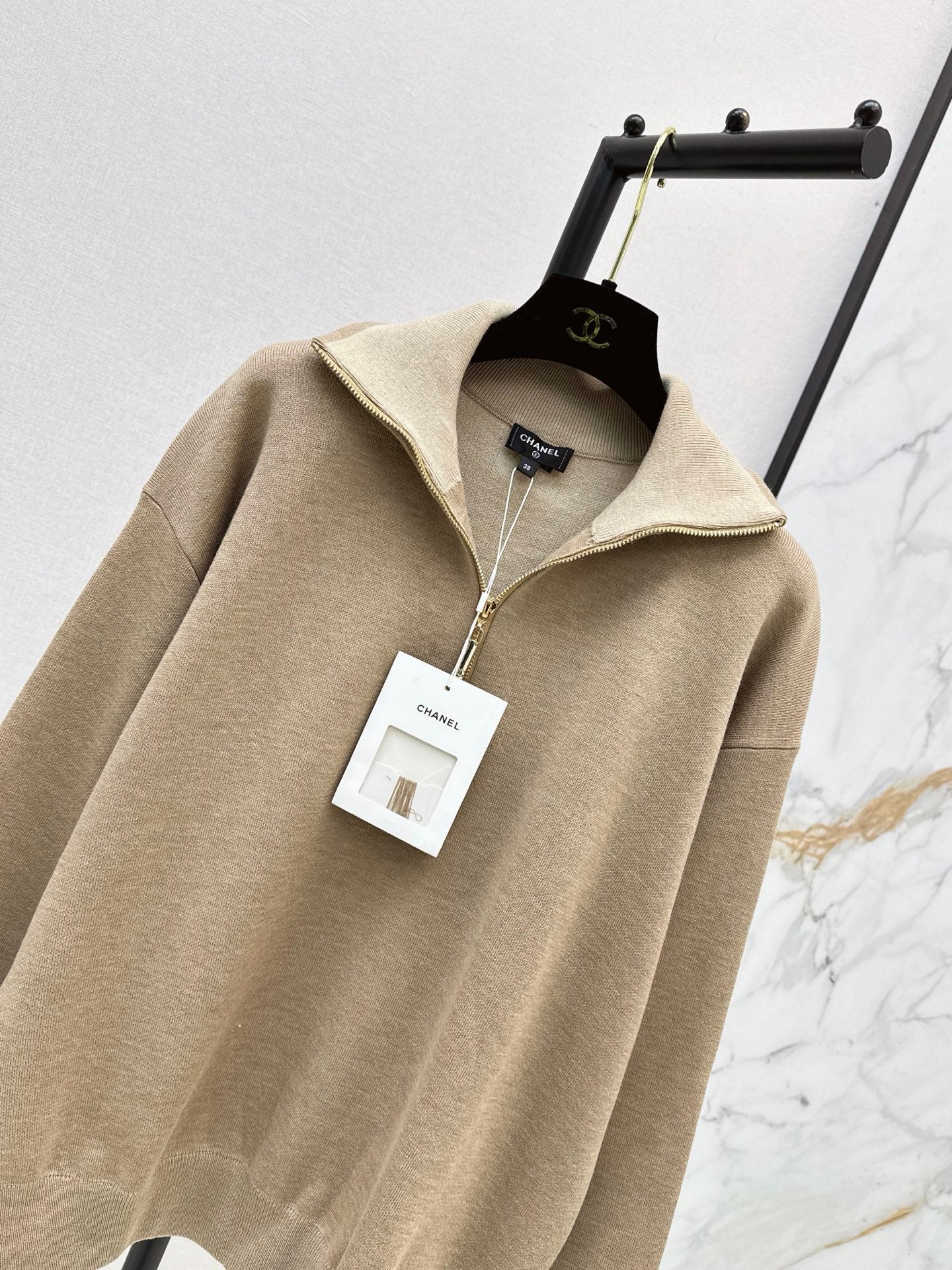 🔥Highest Quality🔥26FW New Métiers d'Art Collection Half-Zip Knit Sweatshirt 🤎