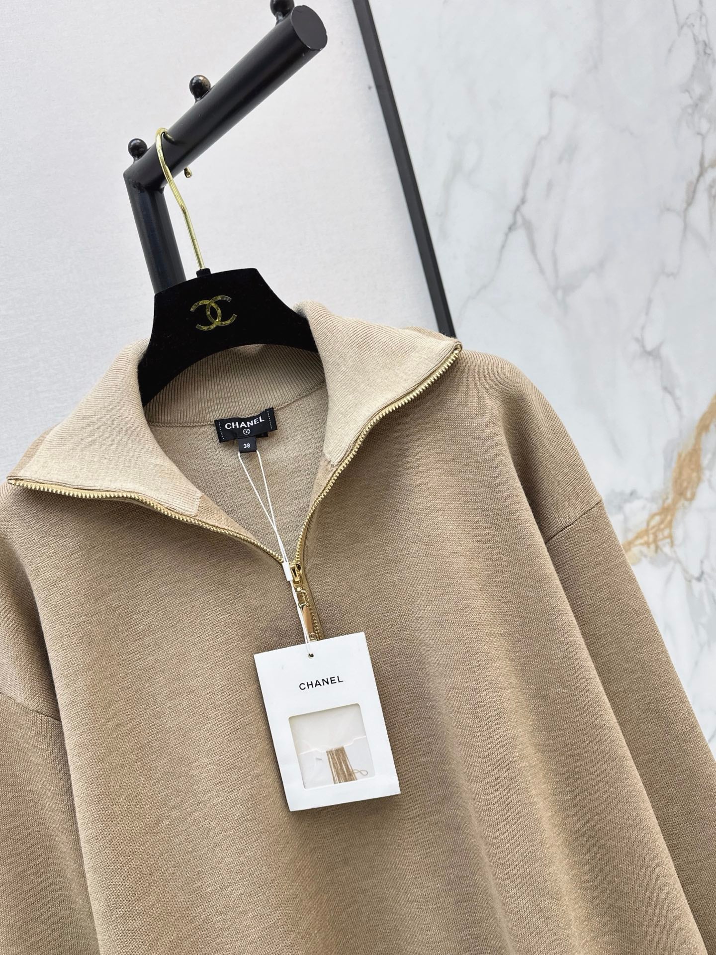 🔥Highest Quality🔥26FW New Métiers d'Art Collection Half-Zip Knit Sweatshirt 🤎