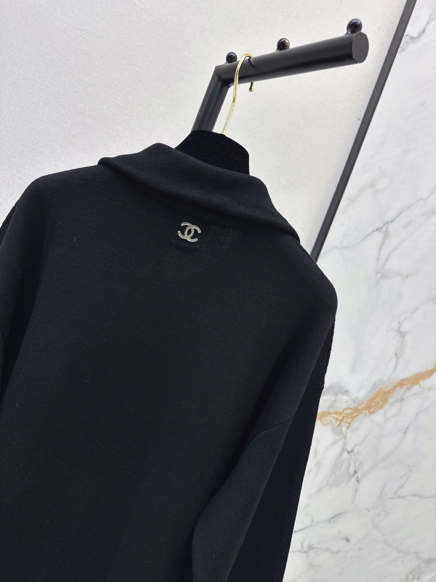 🔥Highest Quality🔥26FW New Métiers d'Art Collection Half-Zip Knit Sweatshirt 🤎