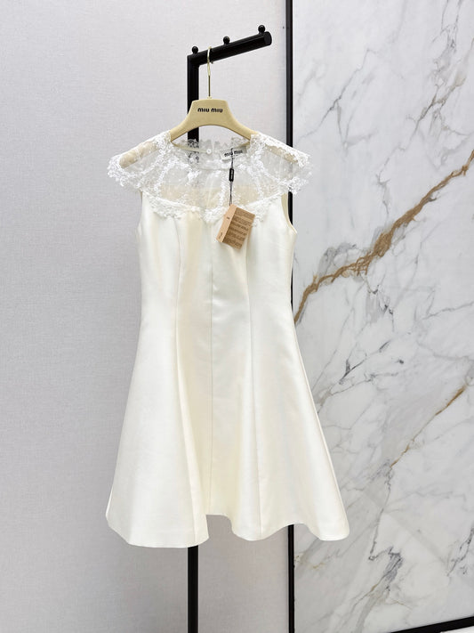 26FW New Sleeveless Dress with Lace-Panel Detail 🤍