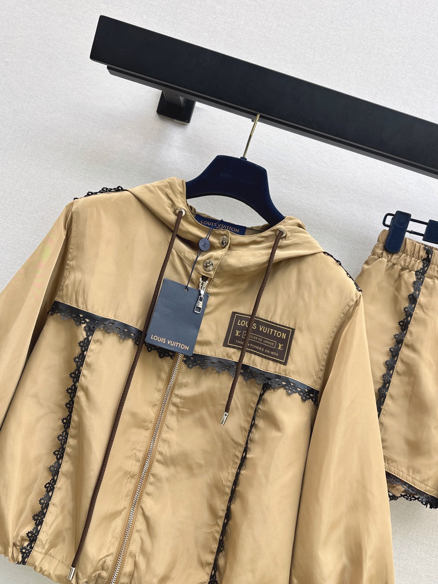 26FW New Lace-Trimmed Panel Jacket Set 🤎