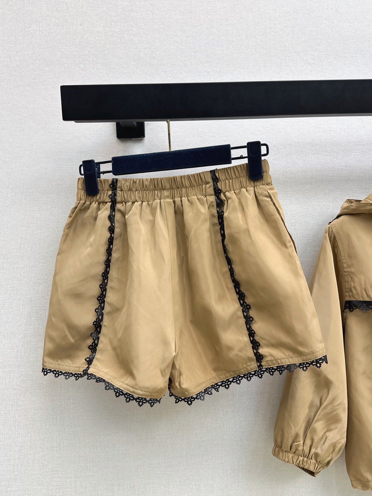 26FW New Lace-Trimmed Panel Jacket Set 🤎