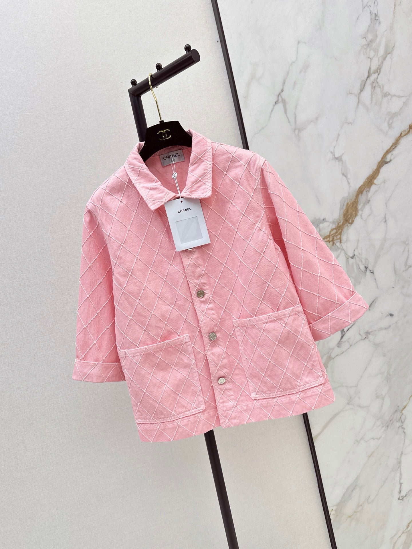 26FW New Coco Beach Collection: Denim jacket featuring intricate, heavy-duty embroidery and diamond-pattern stitching💞