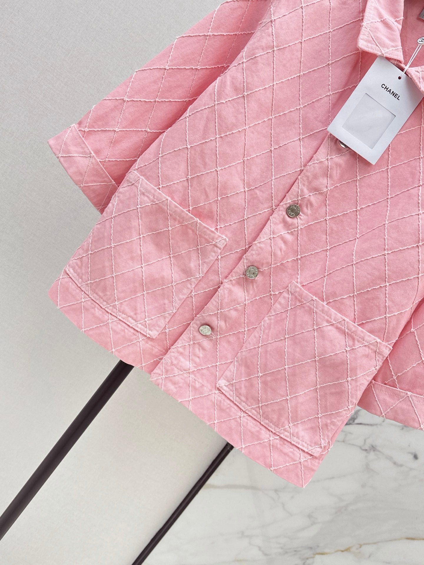 26FW New Coco Beach Collection: Denim jacket featuring intricate, heavy-duty embroidery and diamond-pattern stitching💞