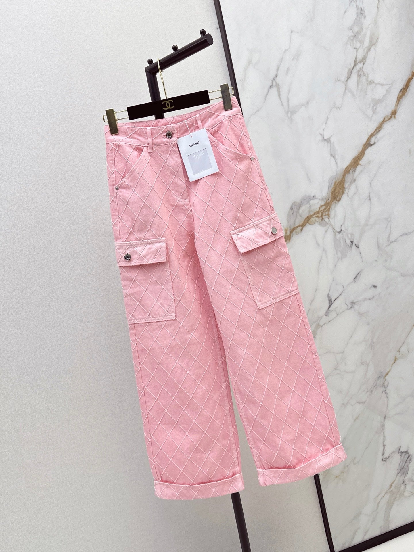 26FW New Coco Beach Collection: Denim trousers featuring intricate, heavy-duty embroidery and diamond-pattern stitching💞