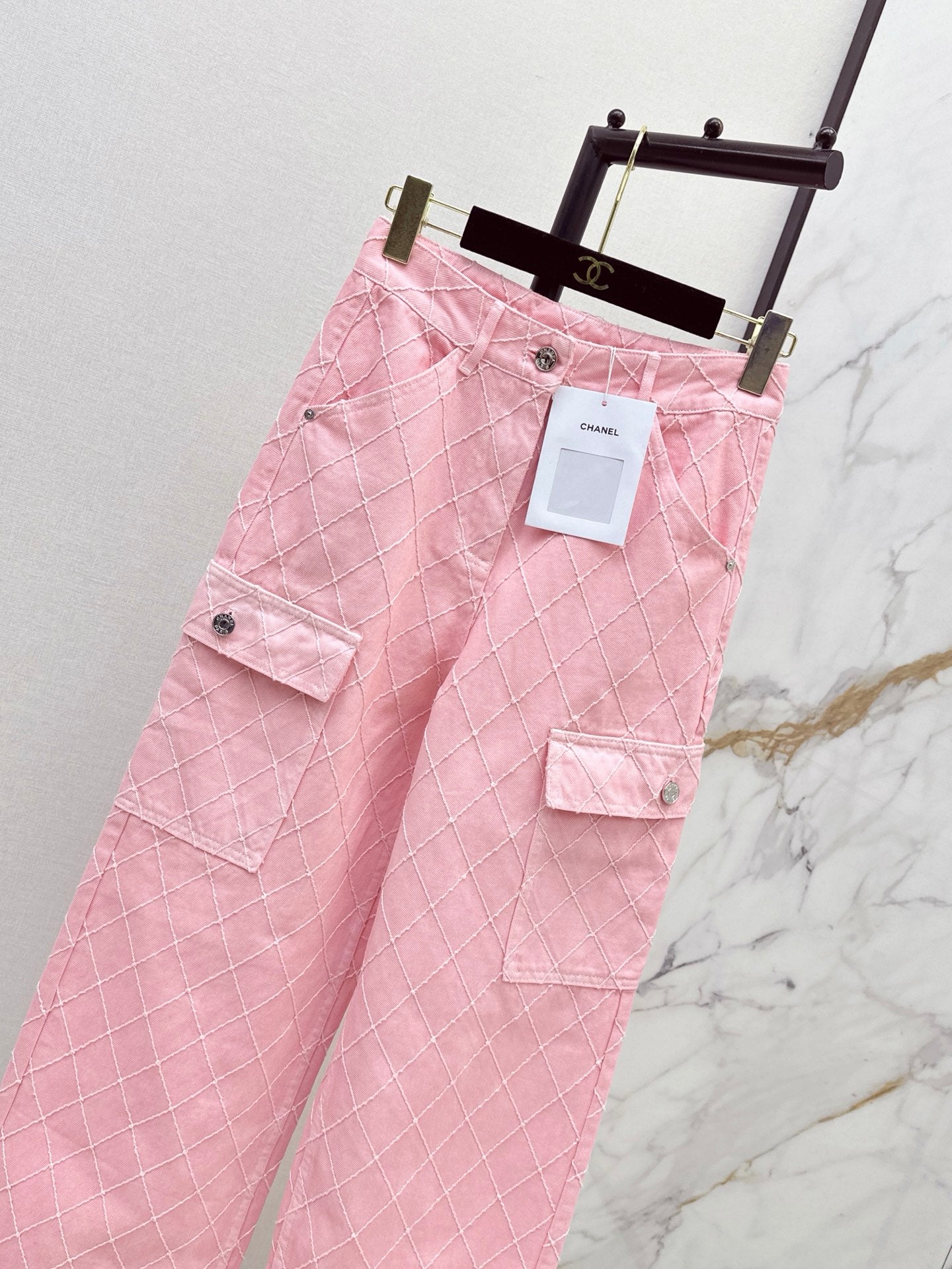 26FW New Coco Beach Collection: Denim trousers featuring intricate, heavy-duty embroidery and diamond-pattern stitching💞