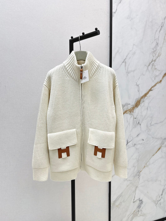 26FW New Classic Wool Knit Jacket with H-Pattern Pocket Detail 🖤