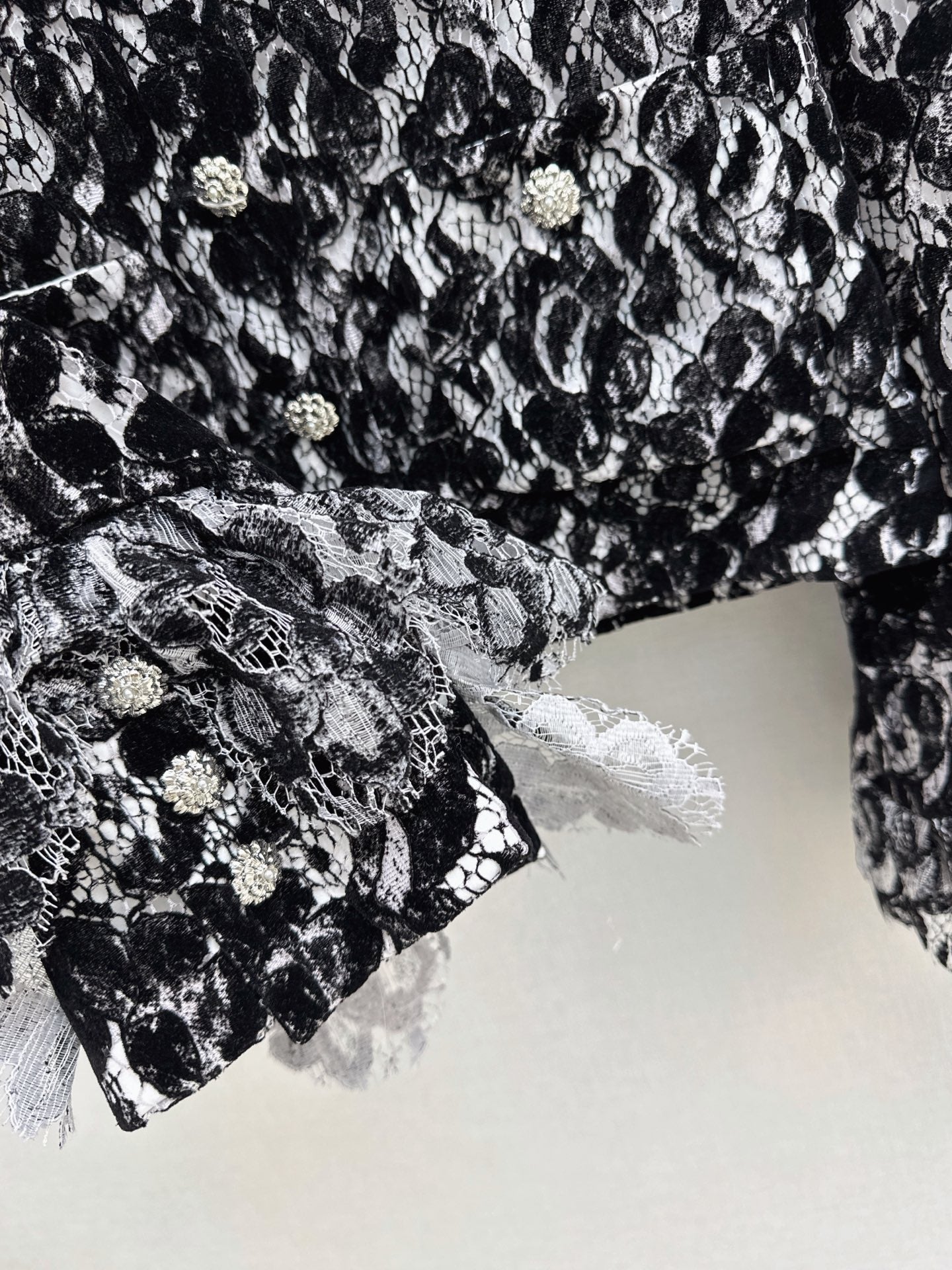 26FW New Custom Crew-Neck Lace Jacket 🖤