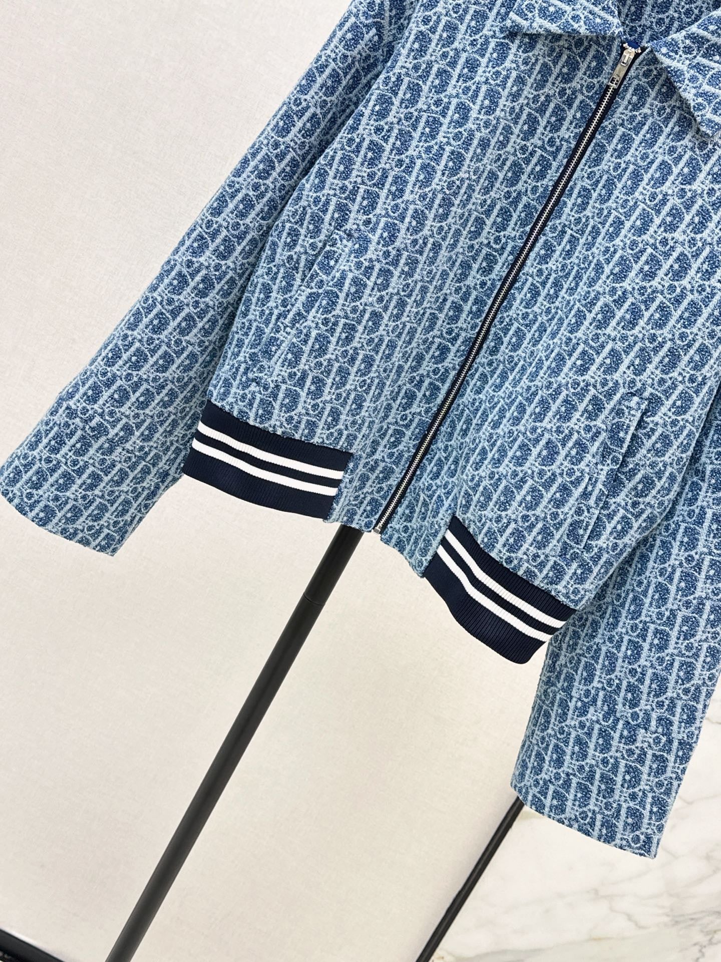 ❤️‍🔥Limited edition❤️‍🔥26FW New Blue Tweed Classic Monogram Jacket 🩵