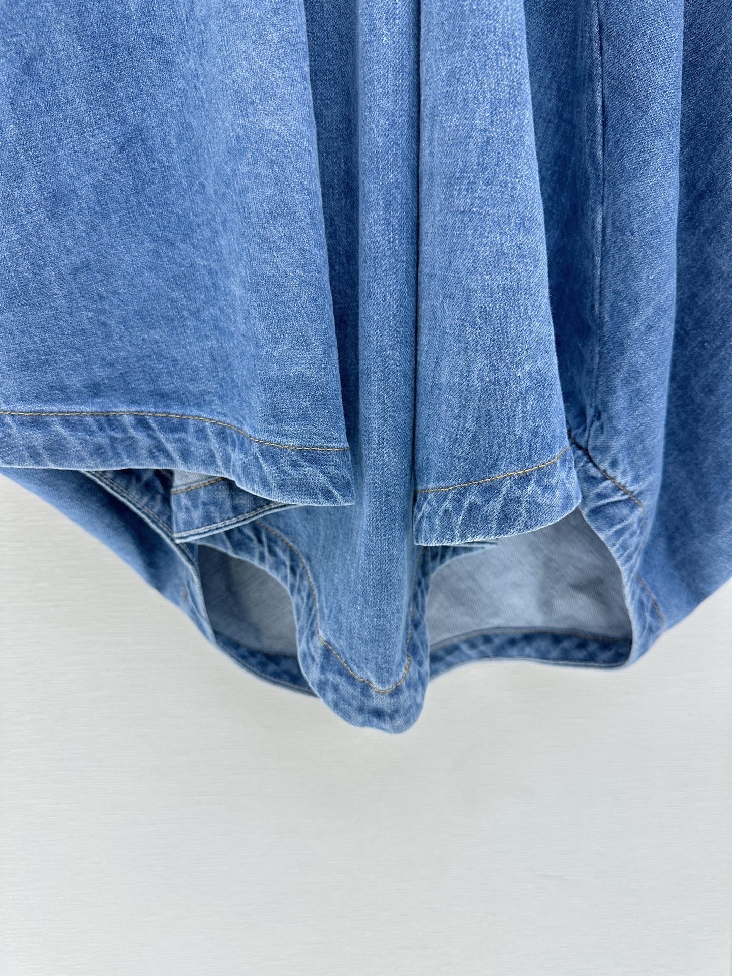 26FW New Asymmetrical Denim Skirt with Ruffled Trim 🩵