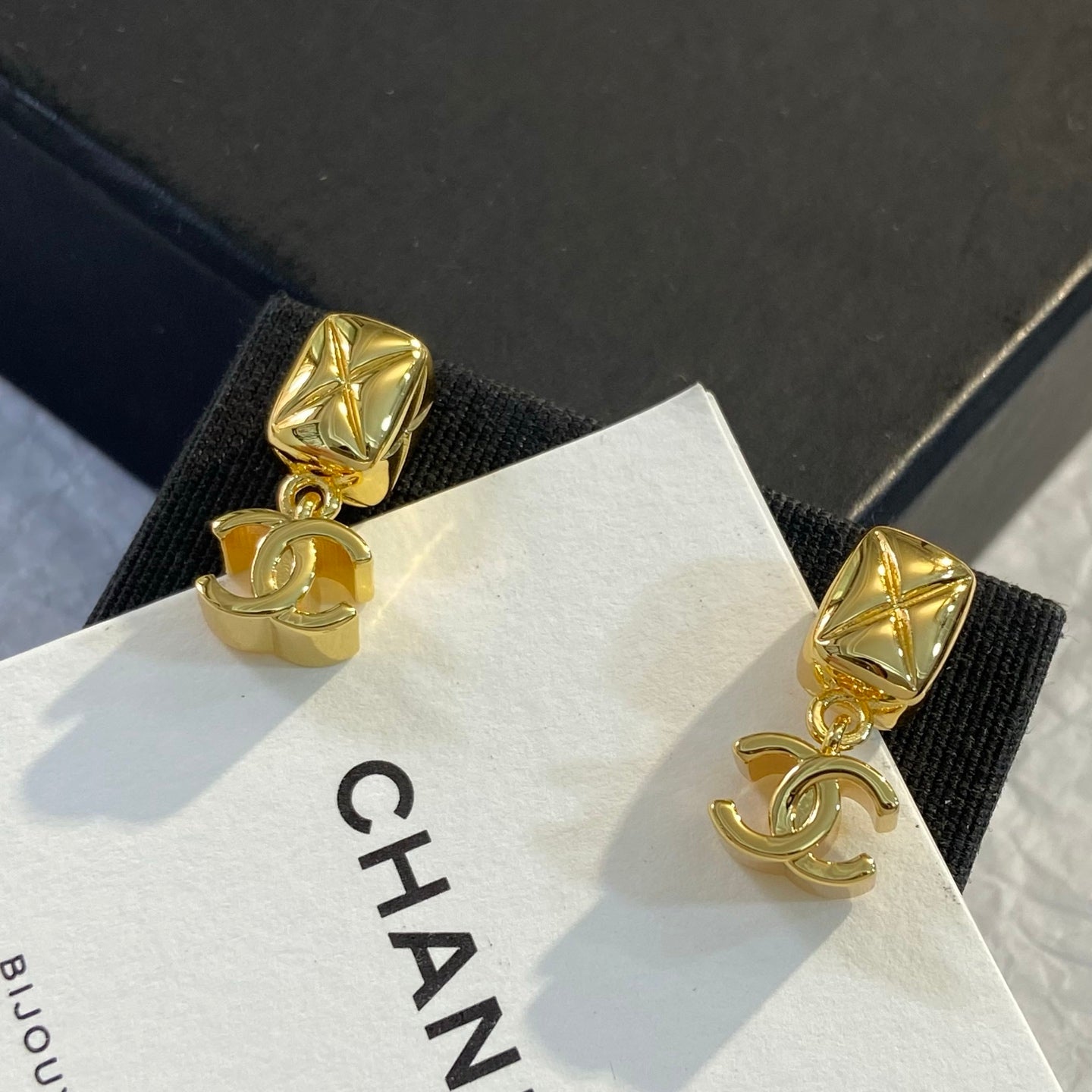 🔥HOT🔥26FW New Square Quilted Earrings