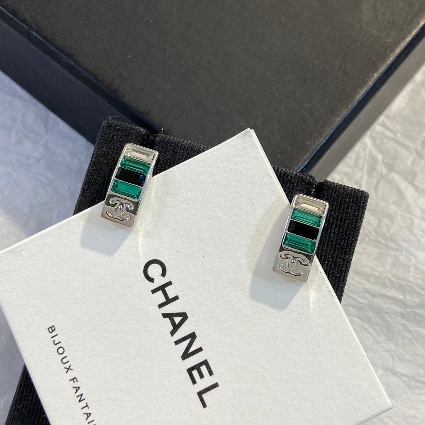 26FW New Green & Black Square Stud Earrings