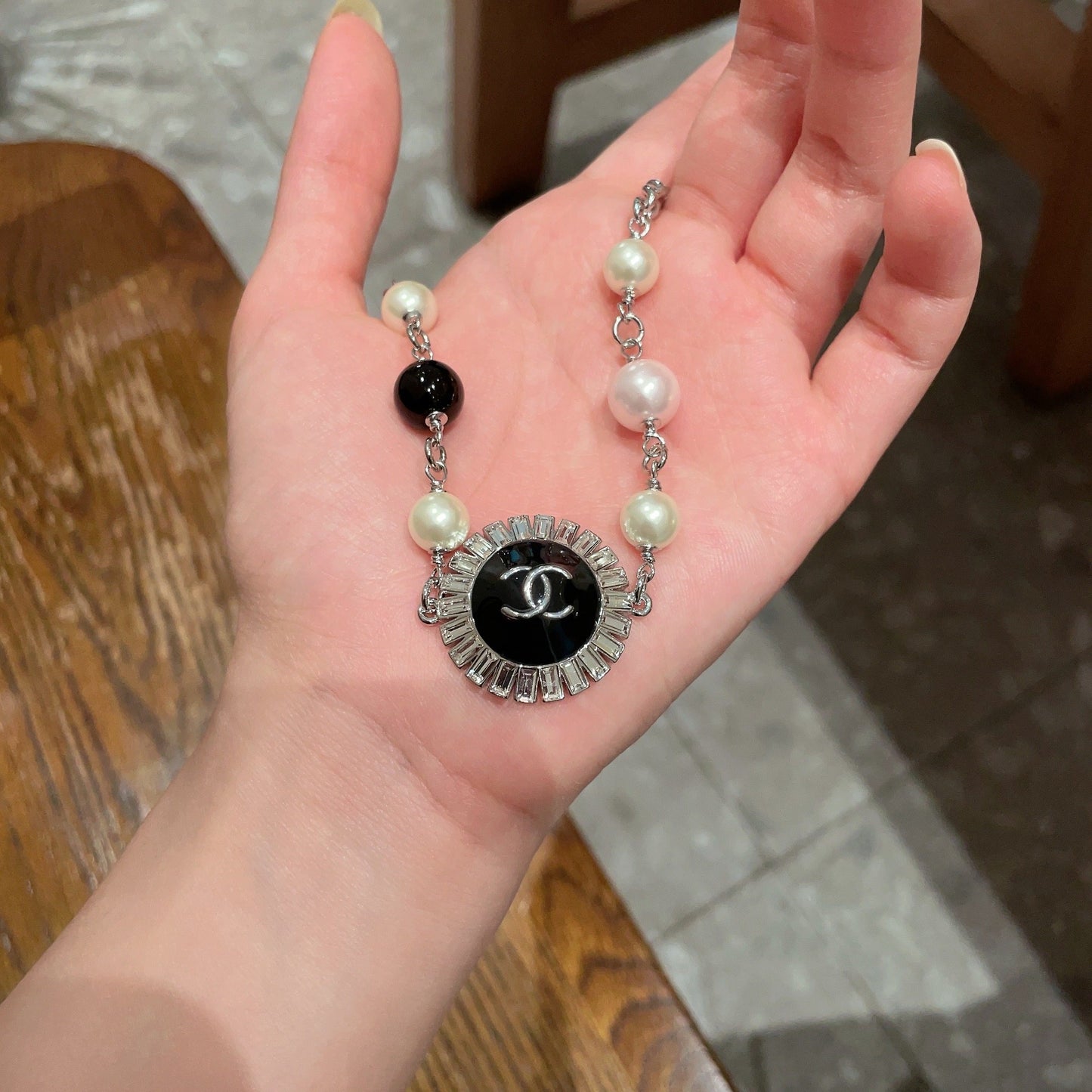 26FW New Double-Layer Pearl Double-C Necklace