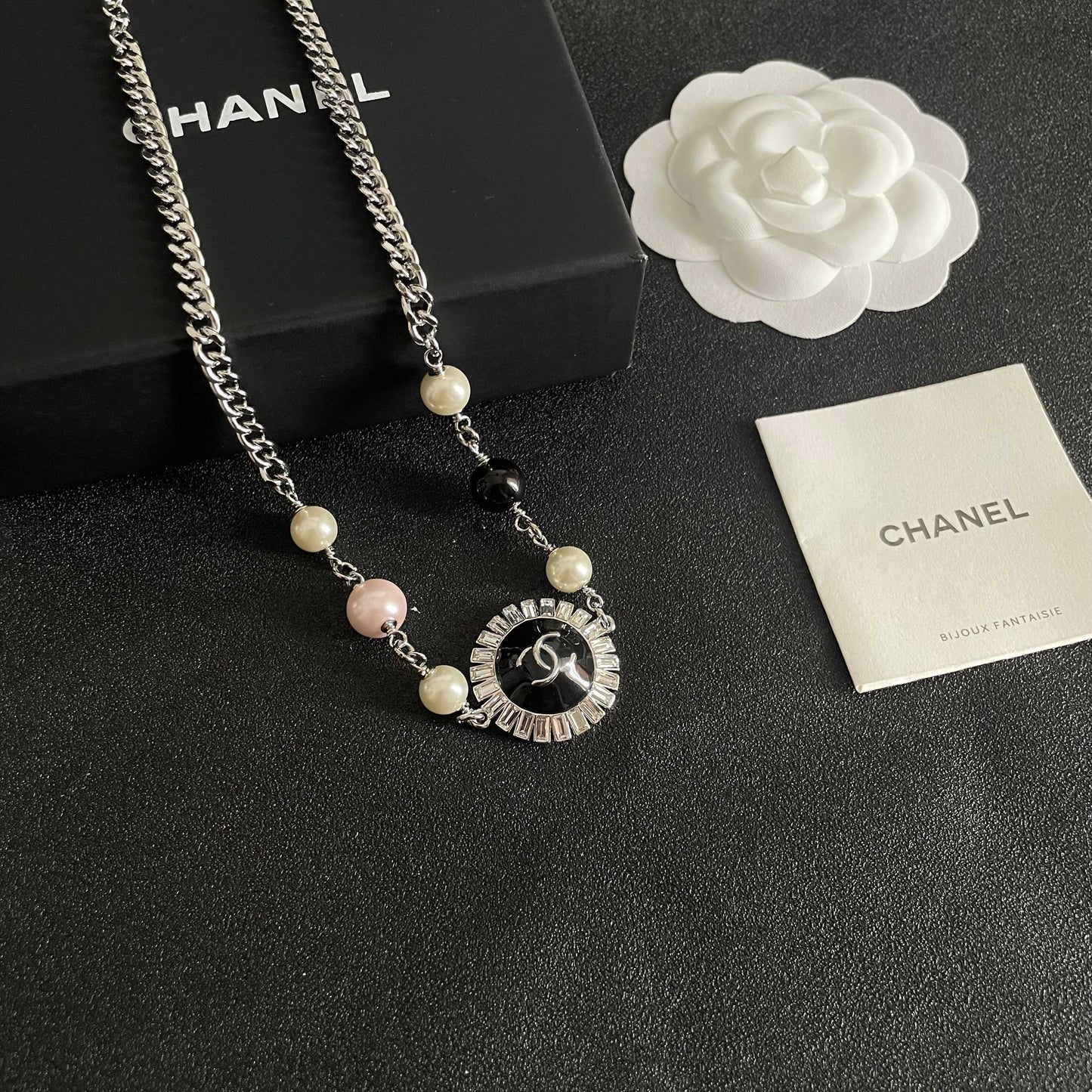 26FW New Double-Layer Pearl Double-C Necklace