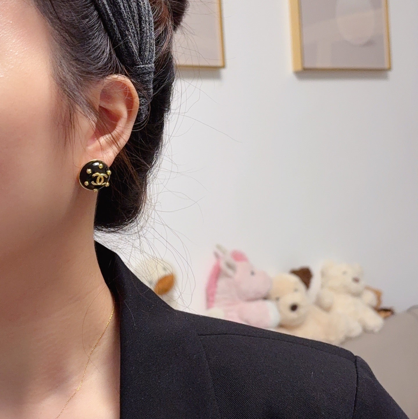 26FW New Minimalist Double-C Stud Earrings 🌺