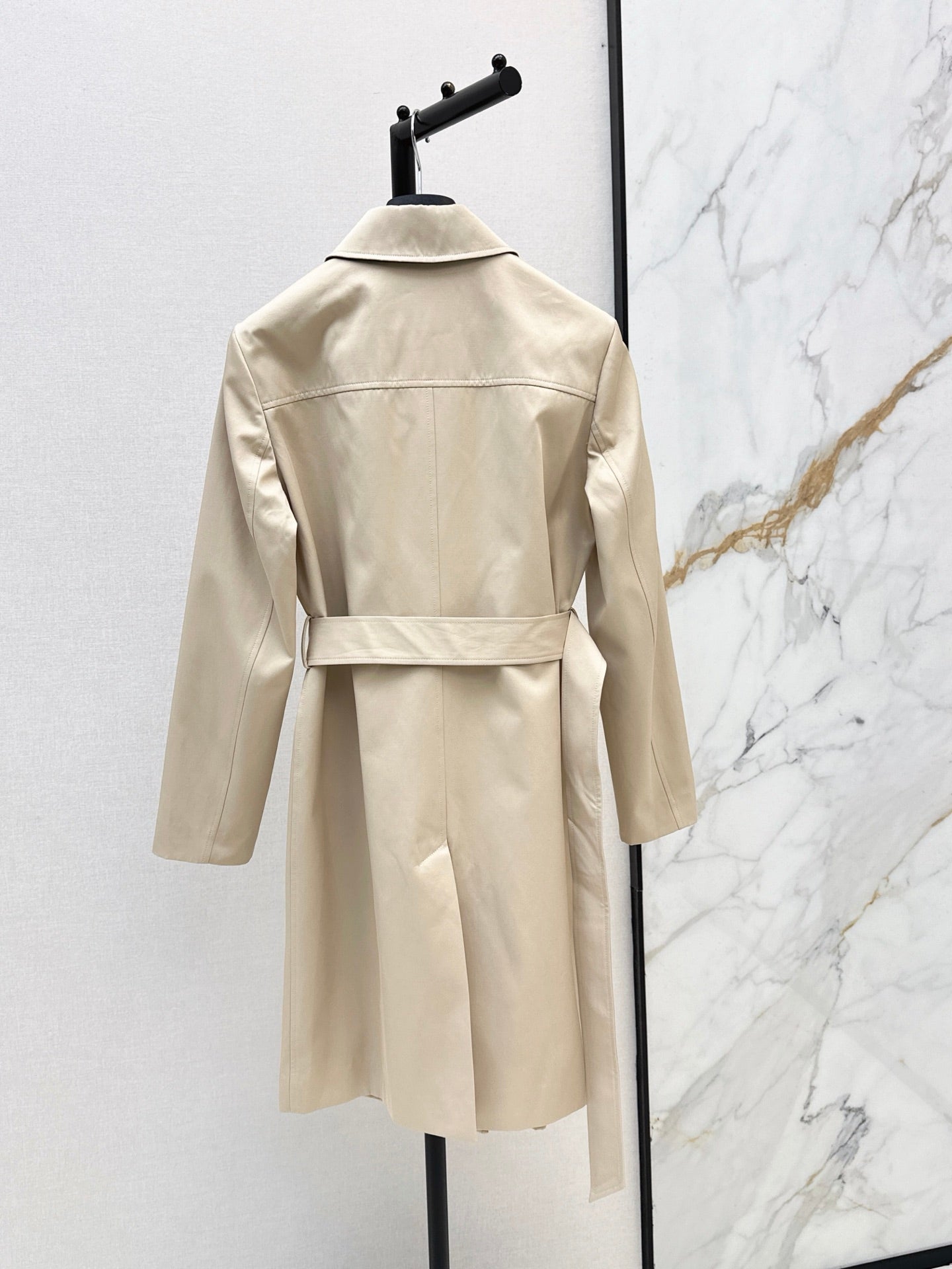 26FW New Badge-Embroidered Mid-Length Trench Coat 🖤