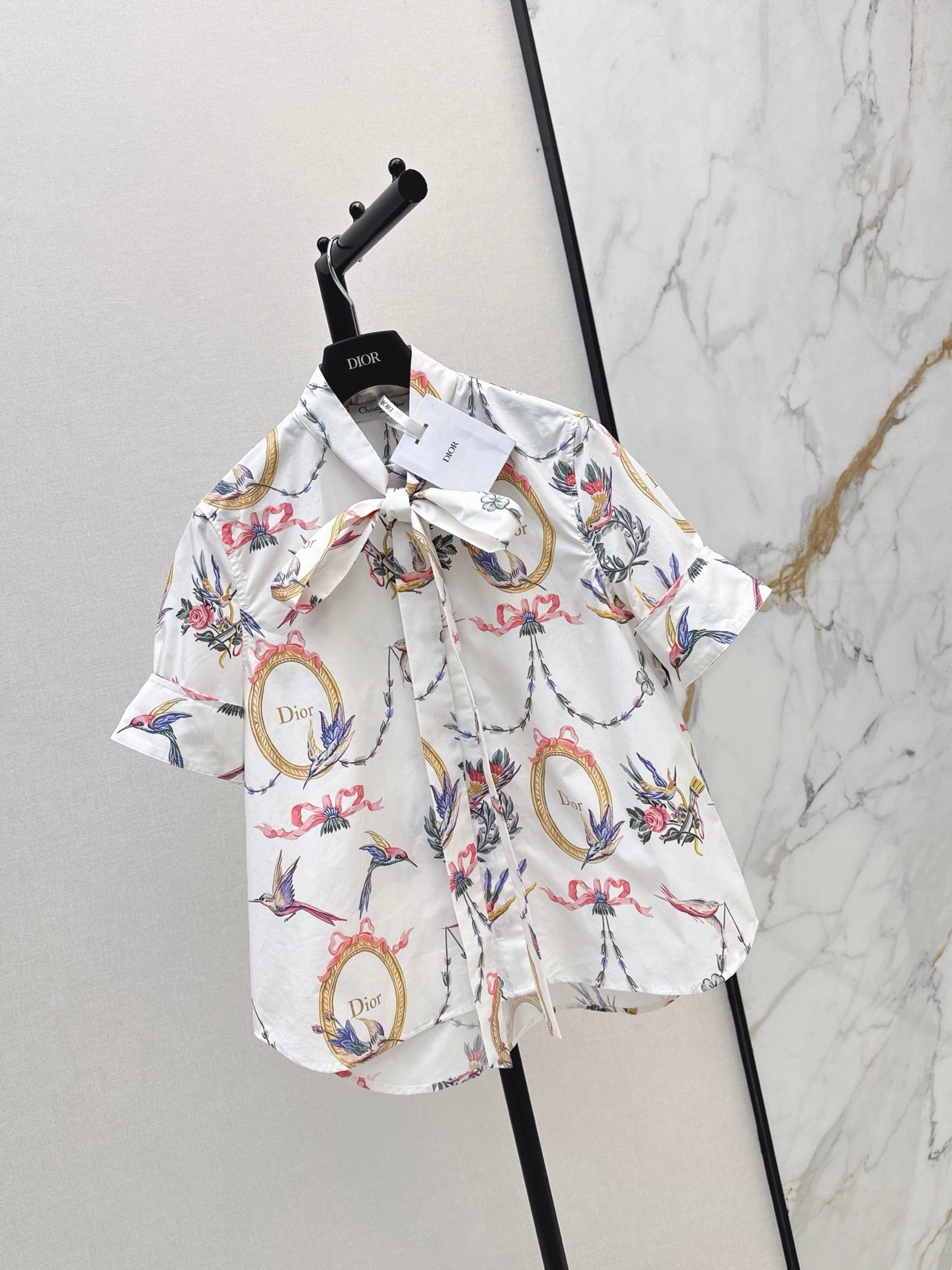 26FW New Short-Sleeve Shirt with Floral Print and Ribbon Detail 🤍