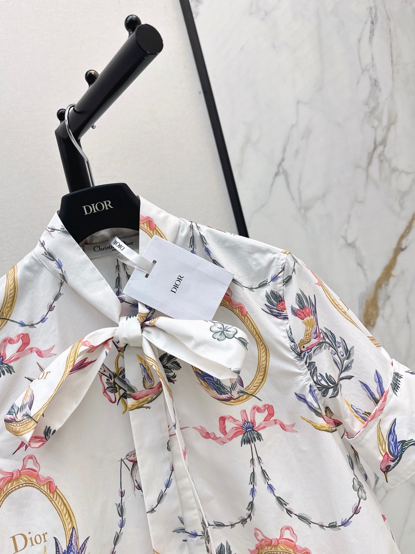 26FW New Short-Sleeve Shirt with Floral Print and Ribbon Detail 🤍