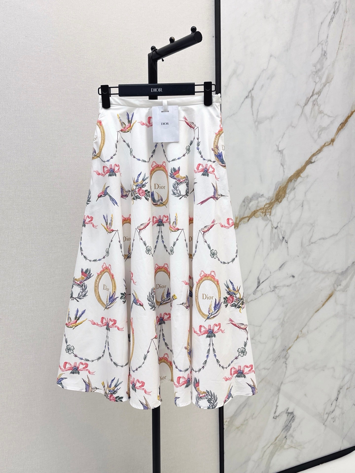 26FW New High-Waisted A-Line Skirt with Floral Print 🤍