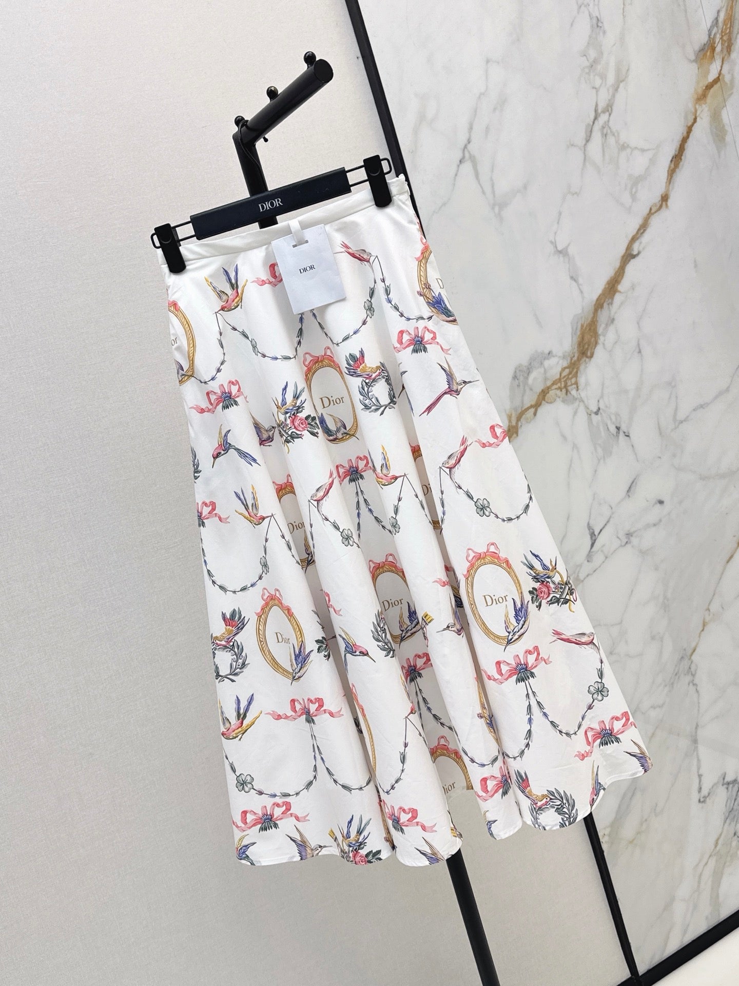 26FW New High-Waisted A-Line Skirt with Floral Print 🤍