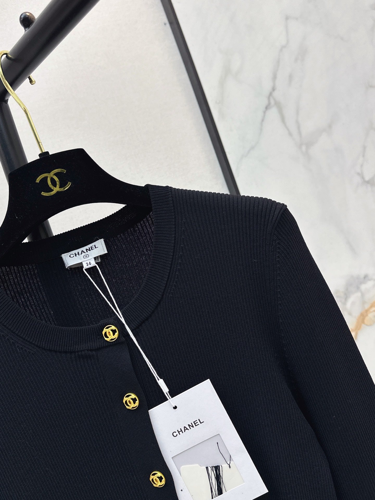 26FW New Slim-Fit Crew-Neck Long-Sleeve Knit Cardigan 🖤