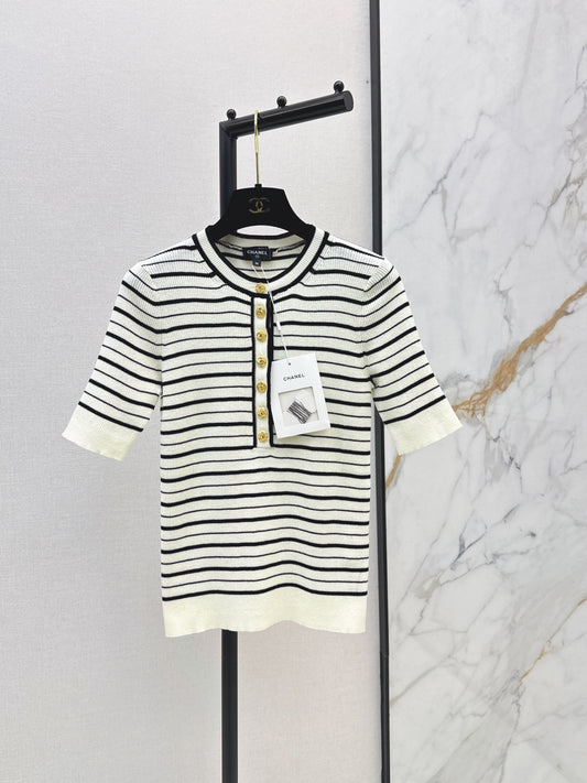 26FW New Striped Short-Sleeve Top with Metal Double-C Buckle 🖤