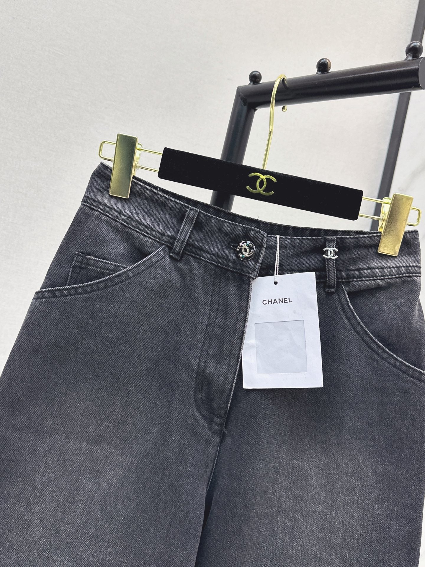 🔥Highest Quality🔥26FW New "Coco Girl" Style: Denim Bermuda Shorts 🖤