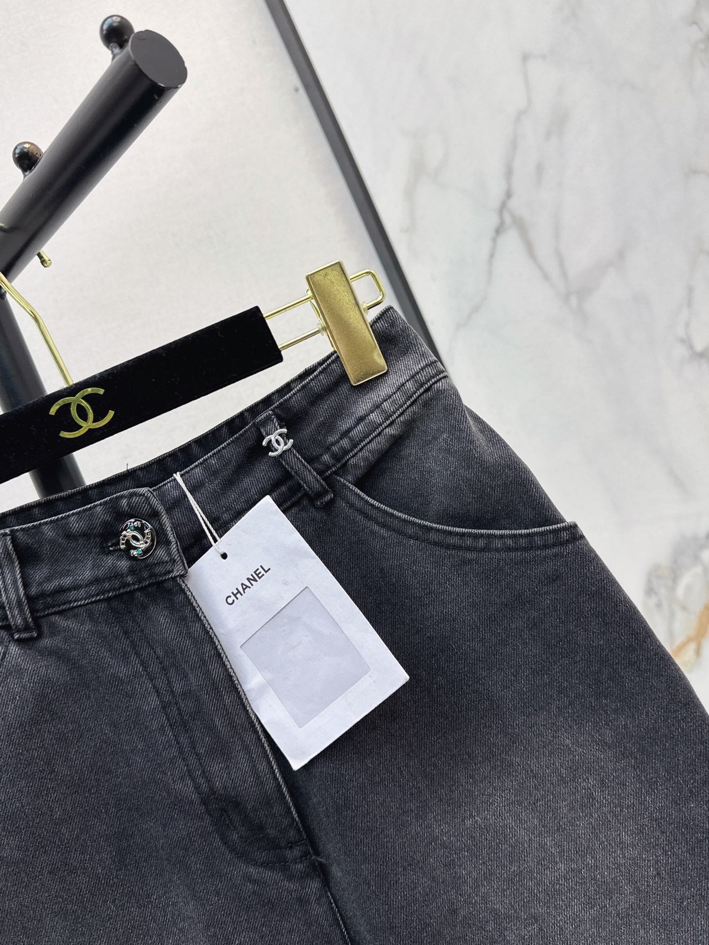 🔥Highest Quality🔥26FW New "Coco Girl" Style: Denim Bermuda Shorts 🖤