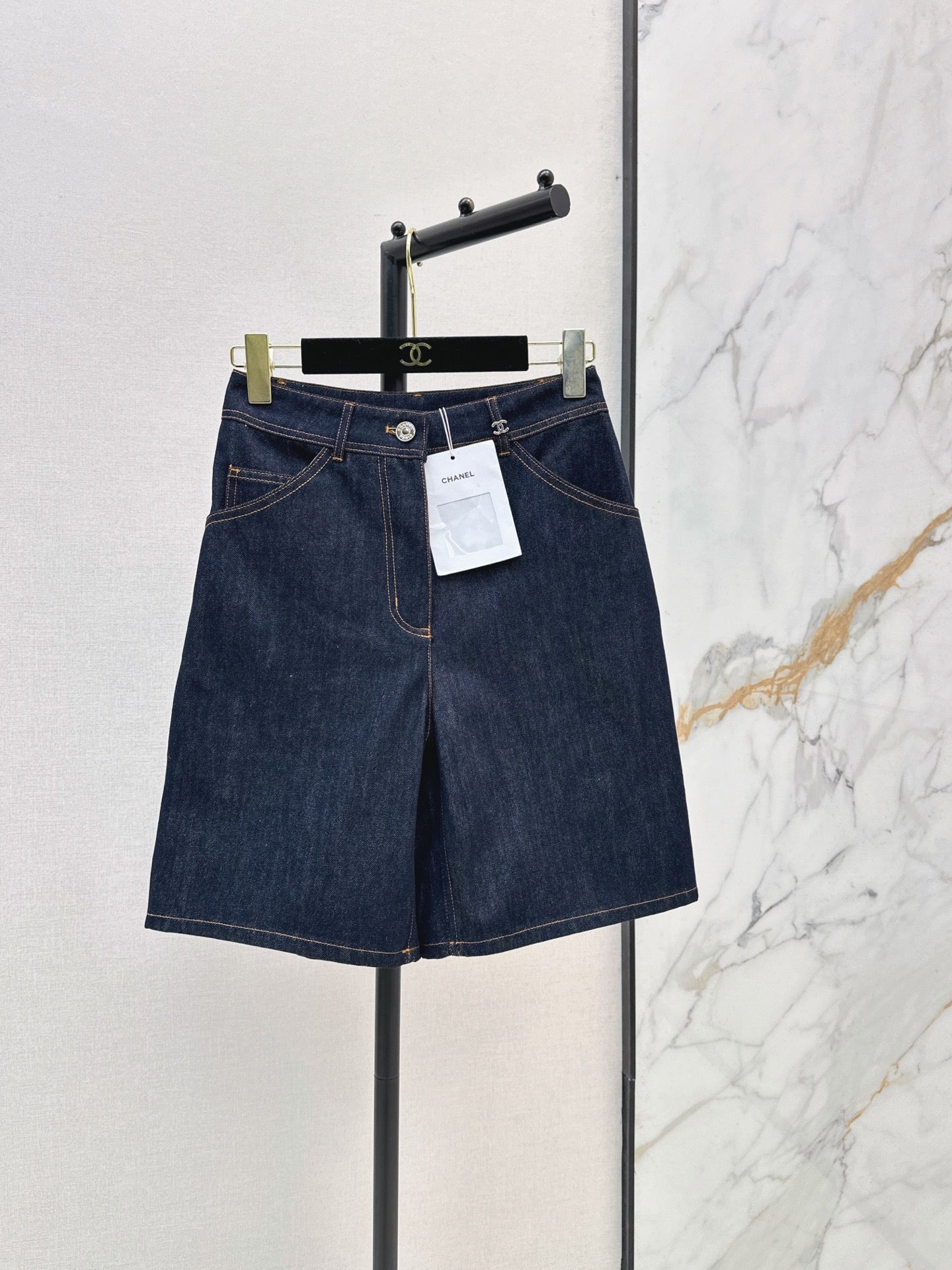 🔥Highest Quality🔥26FW New "Coco Girl" Style: Denim Bermuda Shorts 🖤