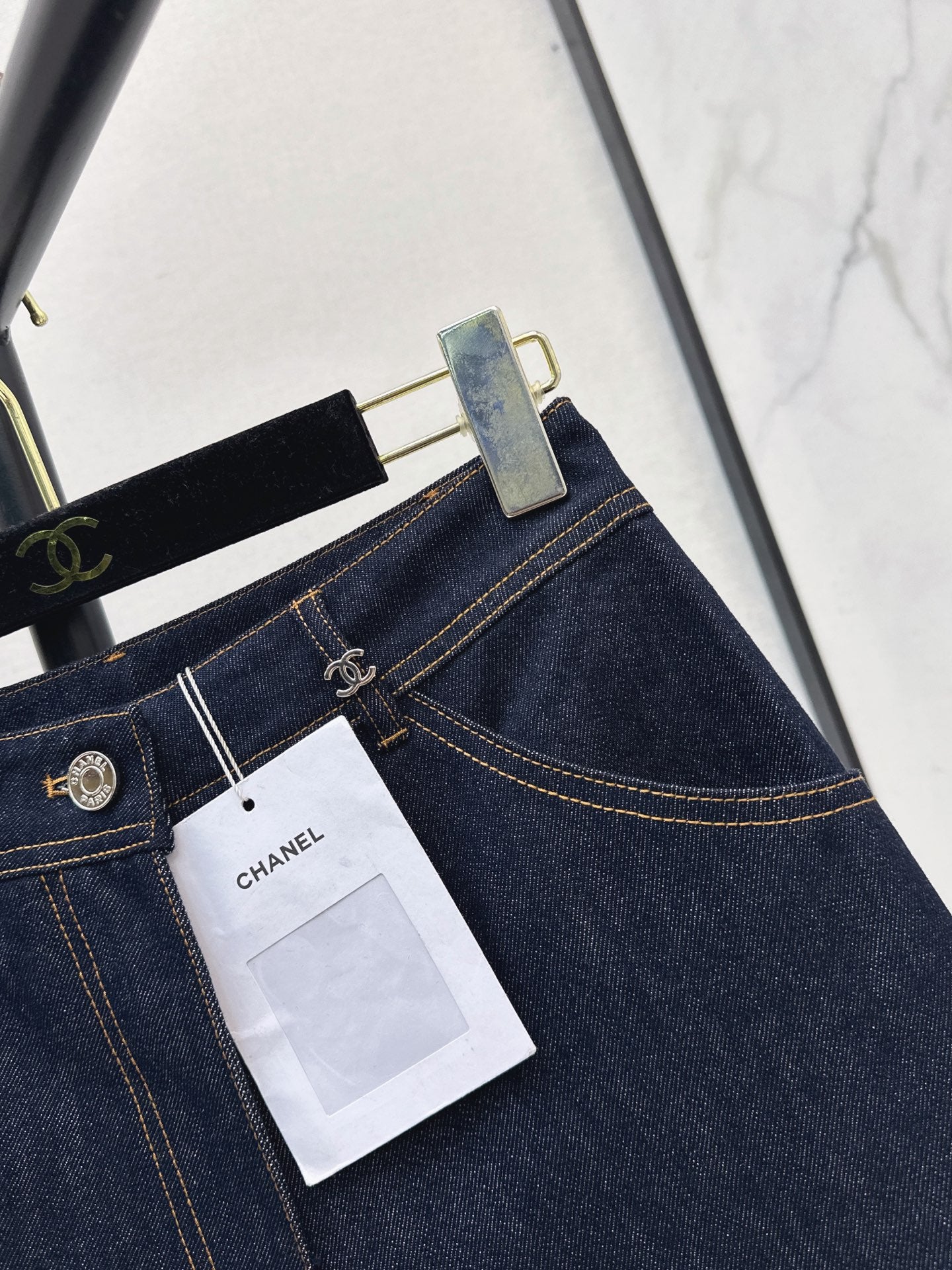 🔥Highest Quality🔥26FW New "Coco Girl" Style: Denim Bermuda Shorts 🖤