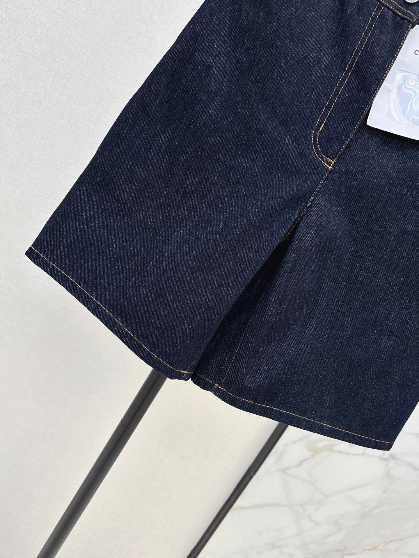 🔥Highest Quality🔥26FW New "Coco Girl" Style: Denim Bermuda Shorts 🖤