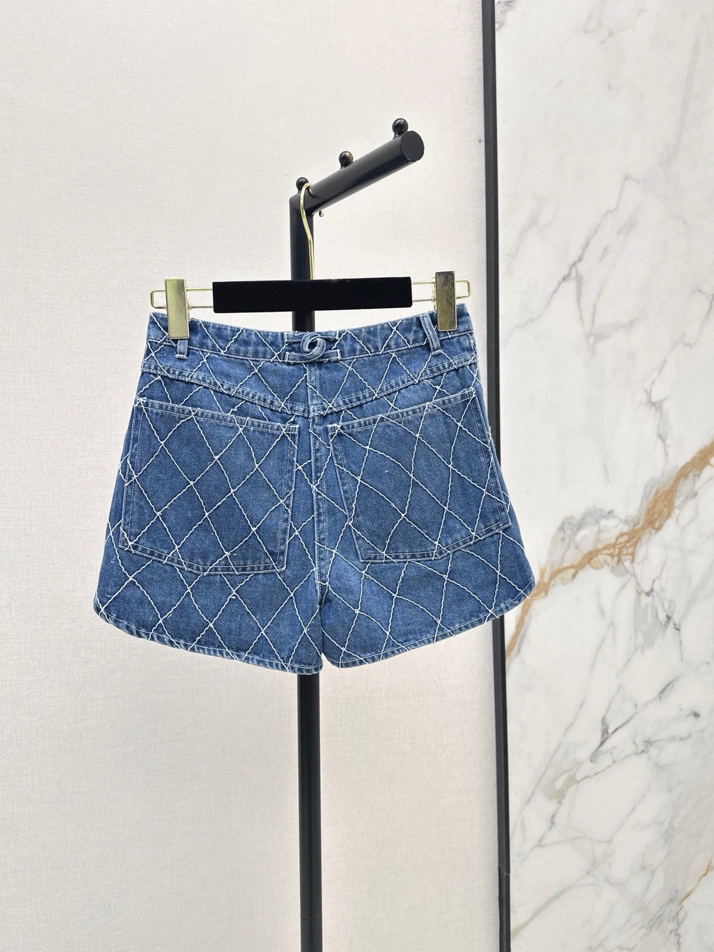 26FW New Quilted Denim Shorts 🩵