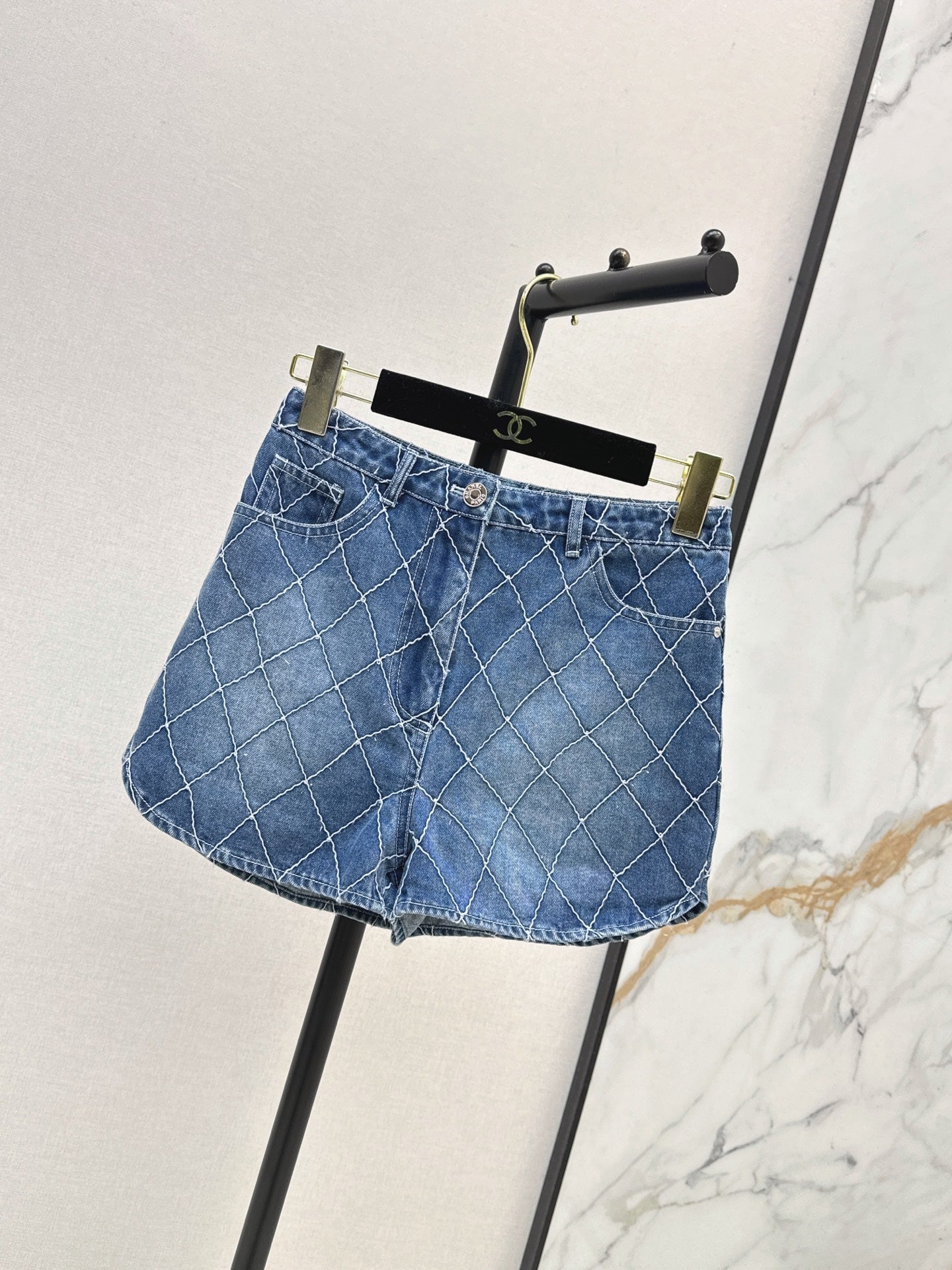 26FW New Quilted Denim Shorts 🩵
