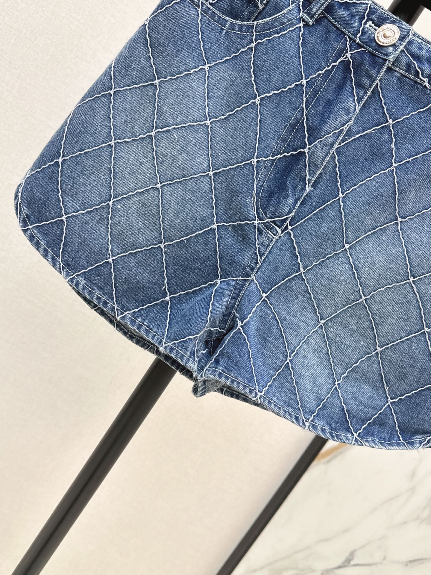 26FW New Quilted Denim Shorts 🩵