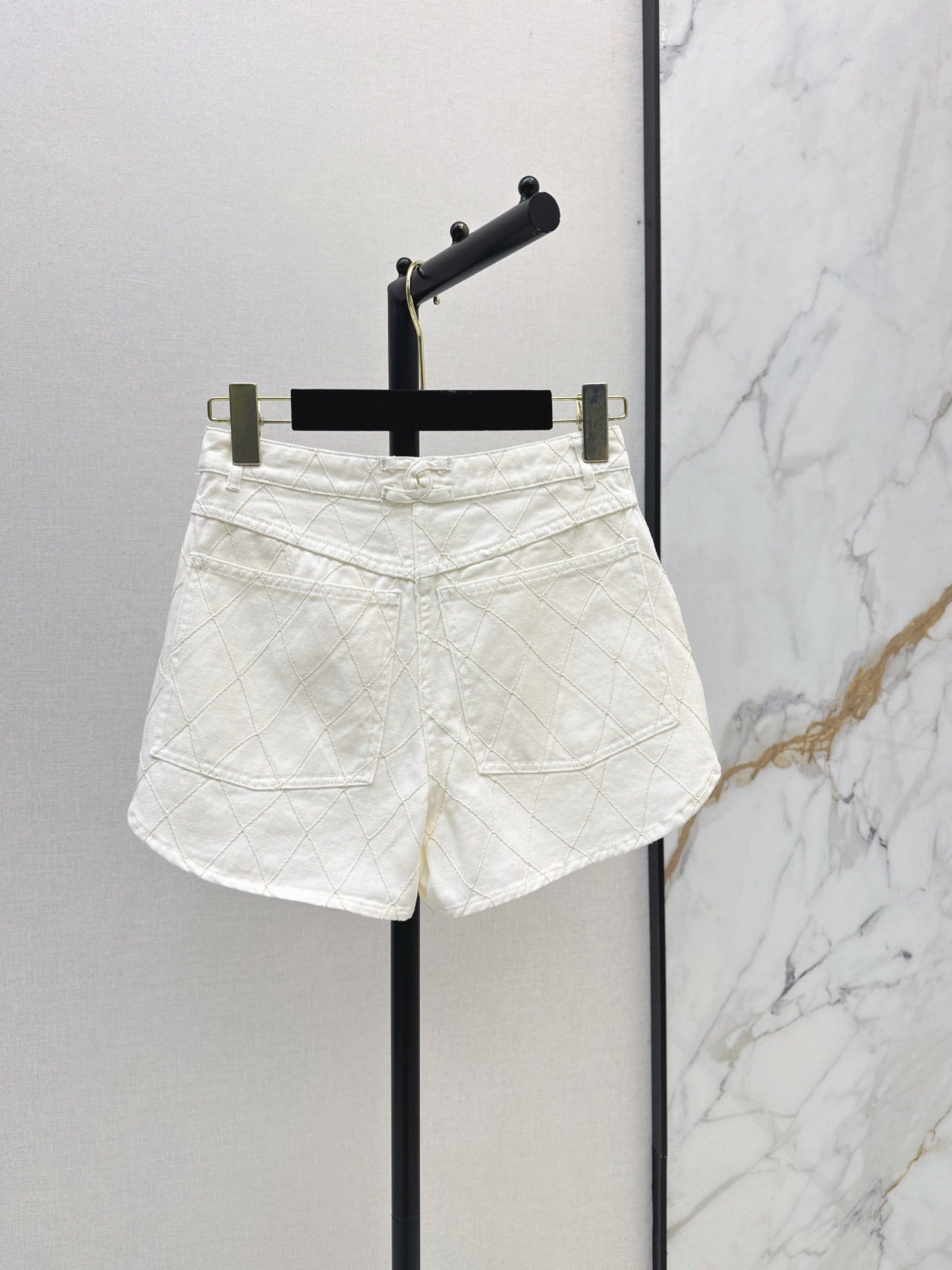 26FW New Quilted Denim Shorts 🩵