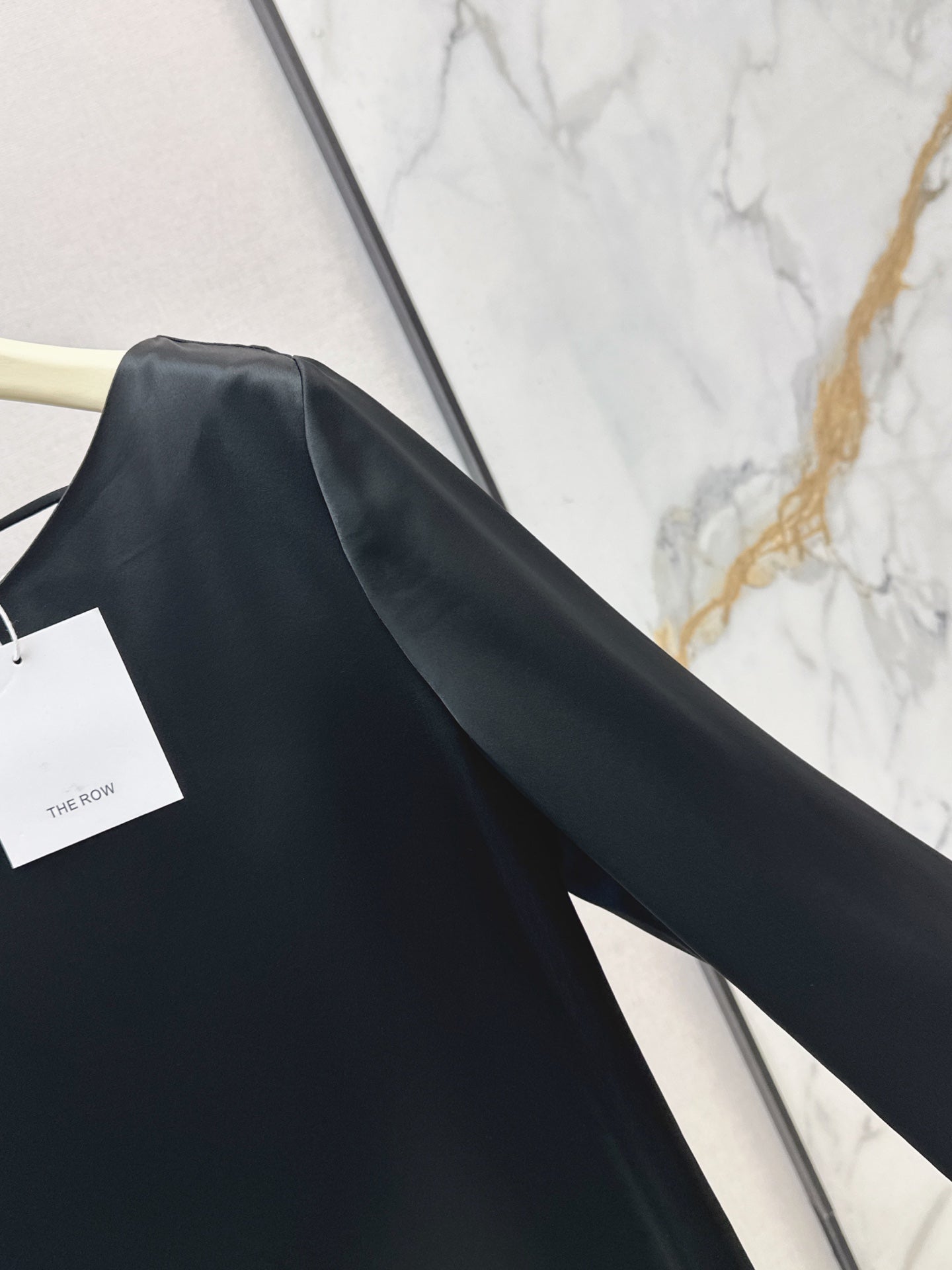 26FW New Acetate Dress with Flared Sleeves 🖤