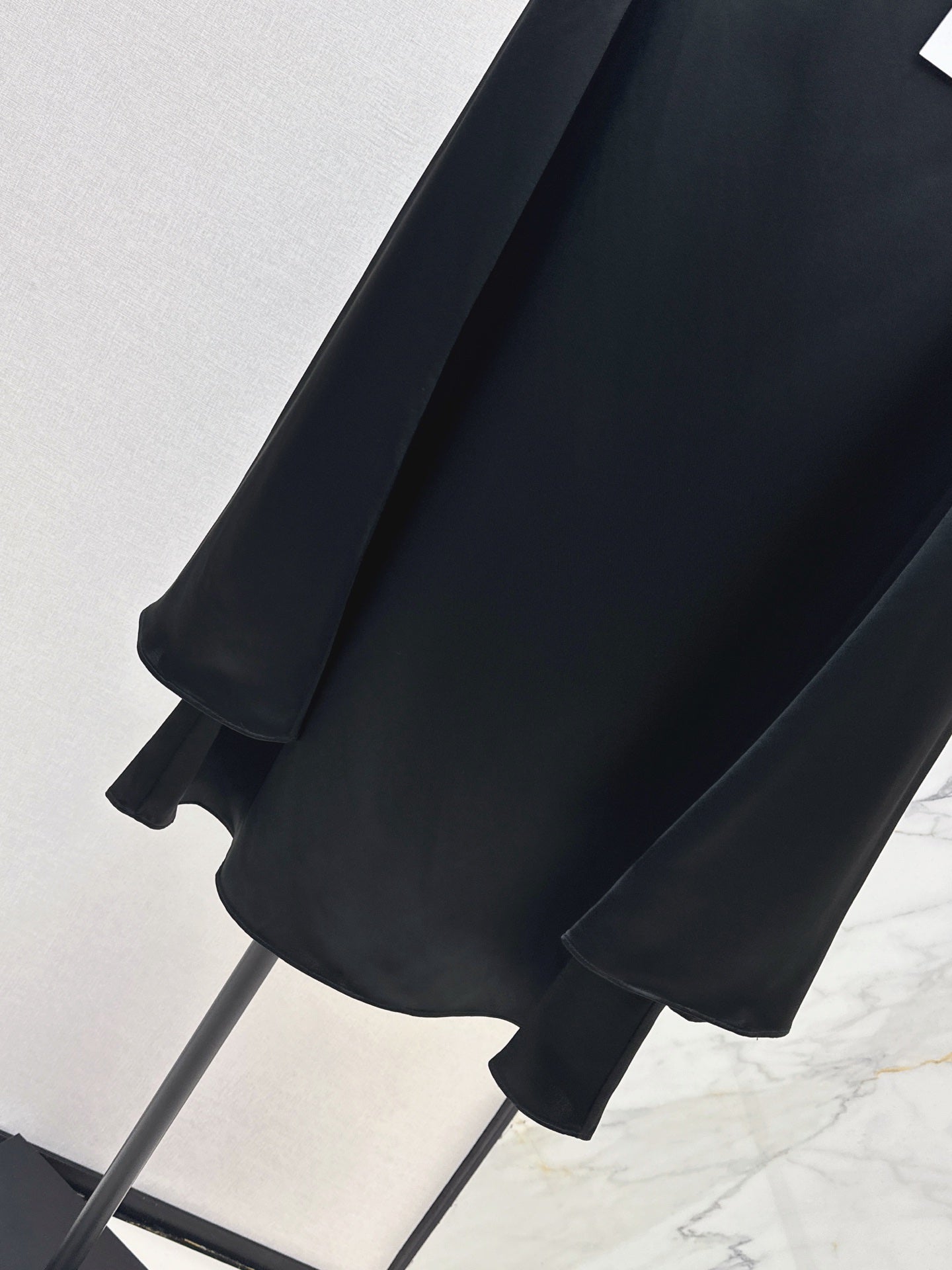 26FW New Acetate Dress with Flared Sleeves 🖤