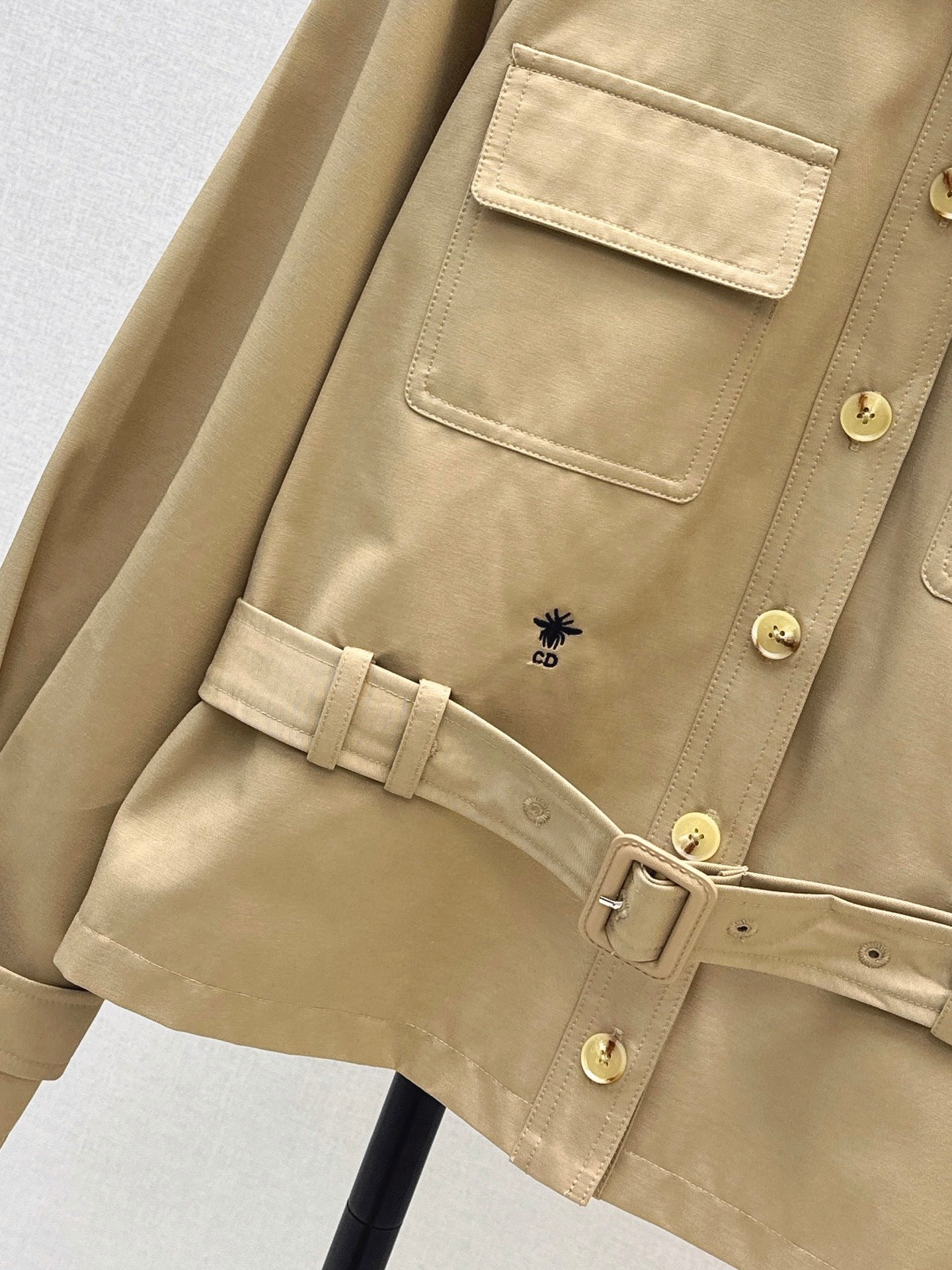 26FW New Cropped Trench Coat with Cinched-Waist Design 🖤