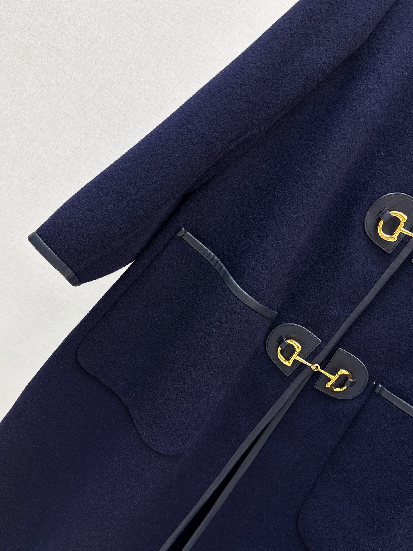26FW New Long Coat with Horseshoe Buckle Detail 🖤