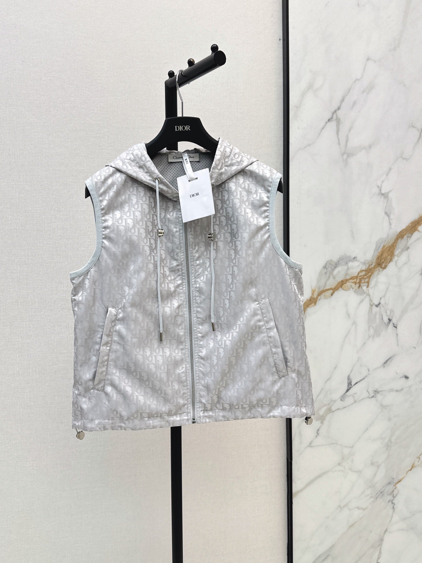 26FW New Premium Grey Series Classic Monogram Hooded Cropped Vest 🩶