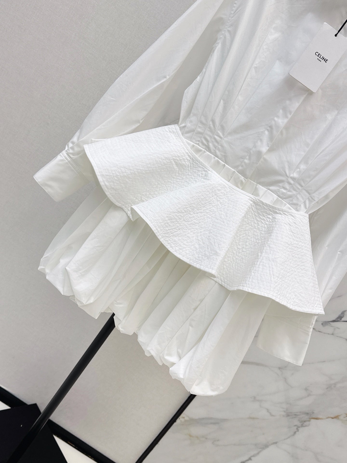 26FW New Shirt-Style Dress with Detachable Ruffled Waist Belt 🤍