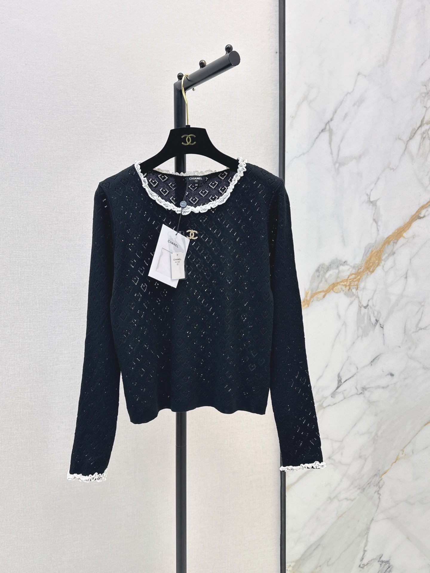 26FW New Long-Sleeve Knit Top with Lace Trim 🖤