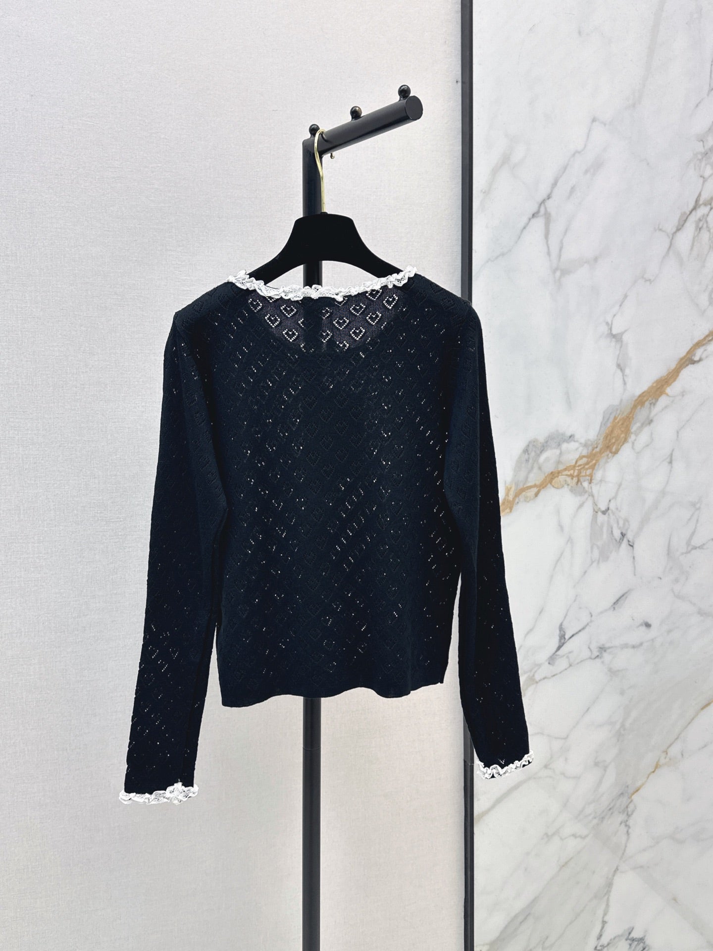 26FW New Long-Sleeve Knit Top with Lace Trim 🖤