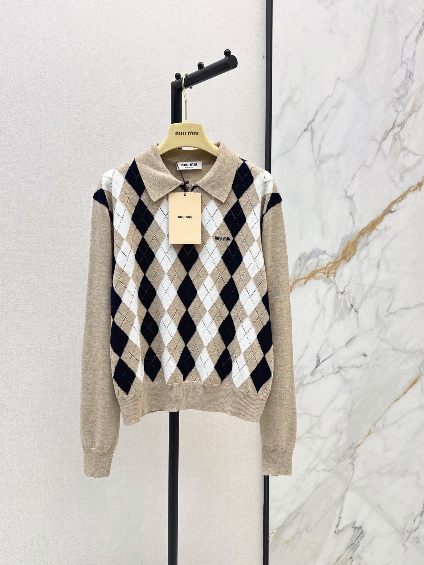 26FW New Vintage-Style Quilted-Pattern Half-Placket Knit Top 🤍