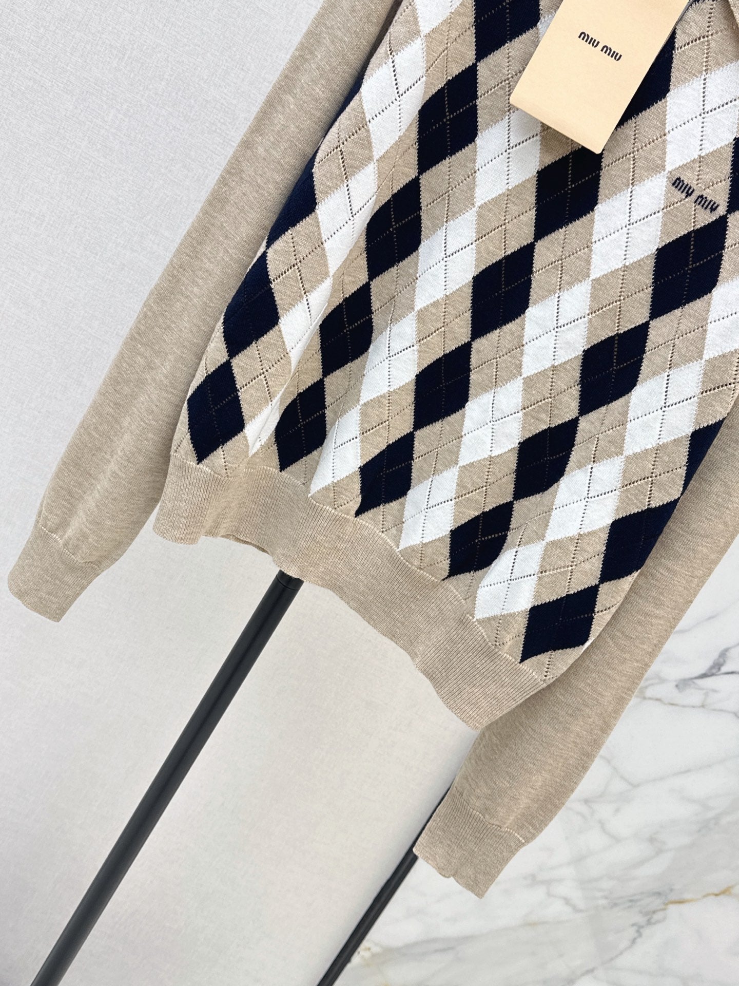 26FW New Vintage-Style Quilted-Pattern Half-Placket Knit Top 🤍
