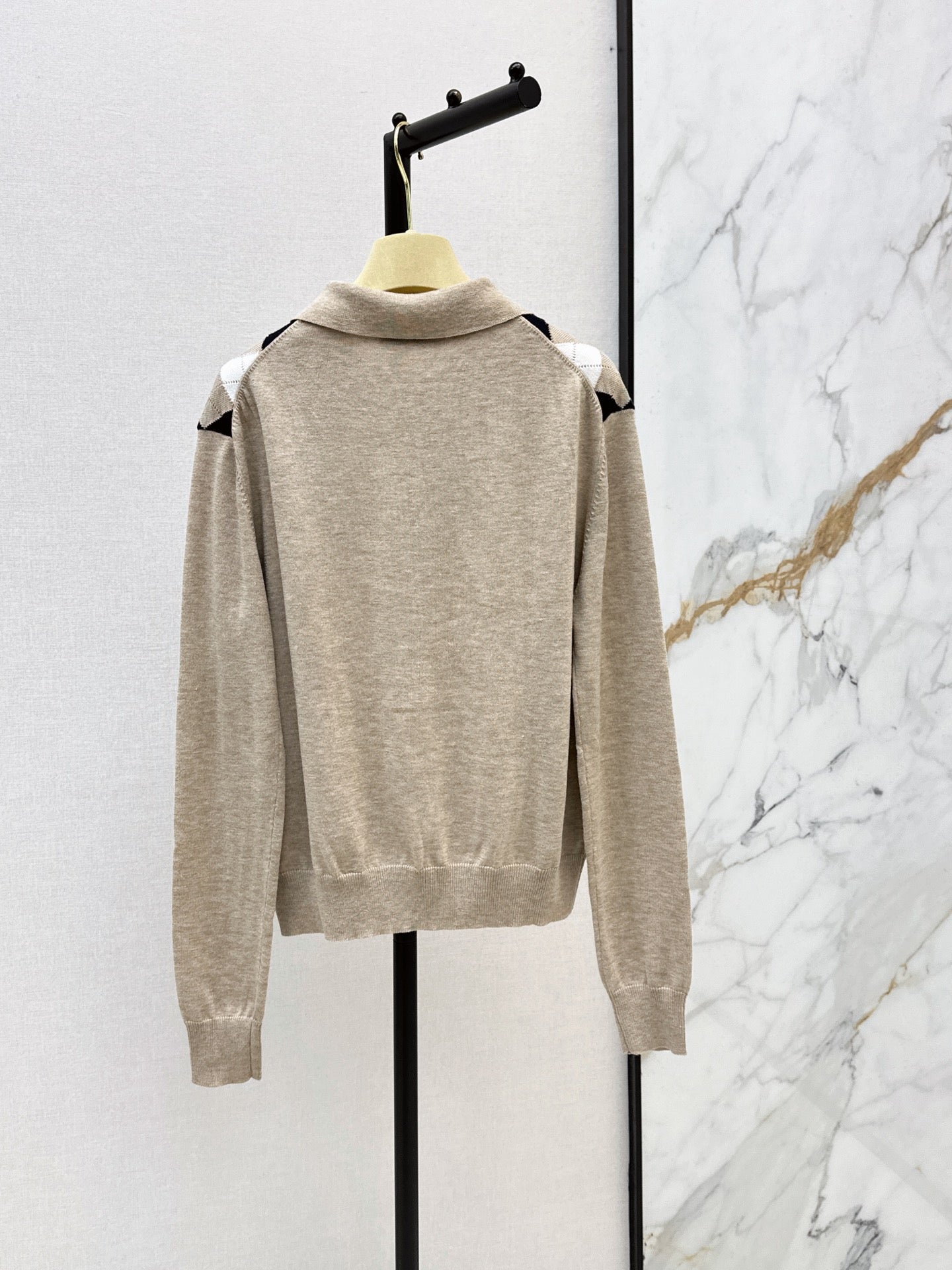 26FW New Vintage-Style Quilted-Pattern Half-Placket Knit Top 🤍