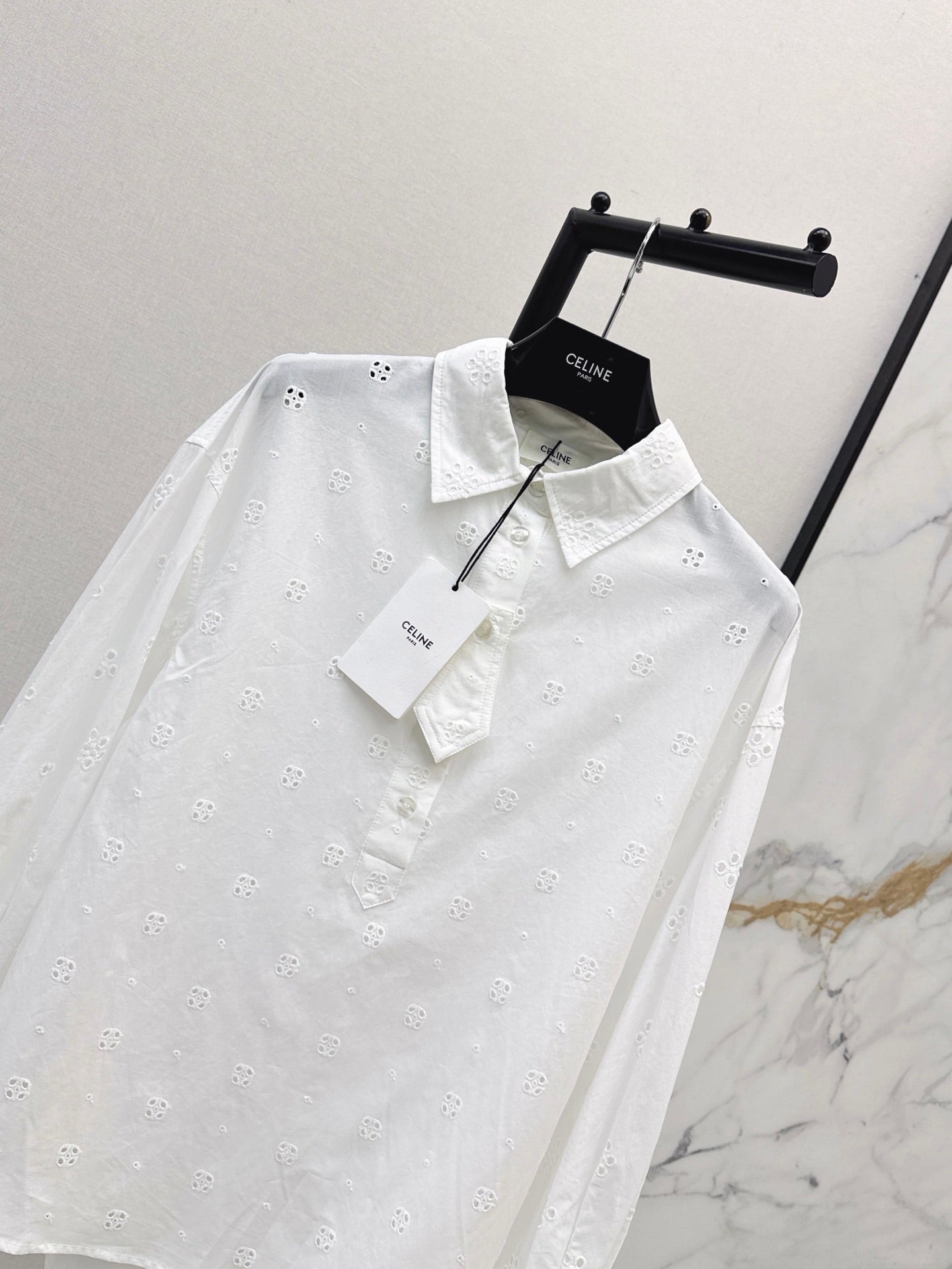 26FW New Collared Shirt with Cut-out Embroidery 🤍